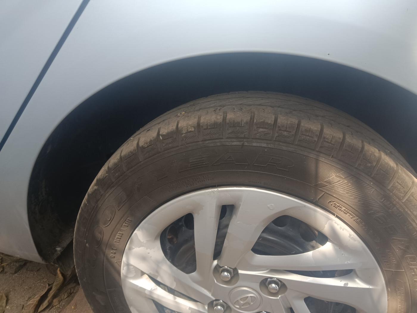 2021 Hyundai AURA S 1.2, Petrol, Manual, 21,544 km, tyre