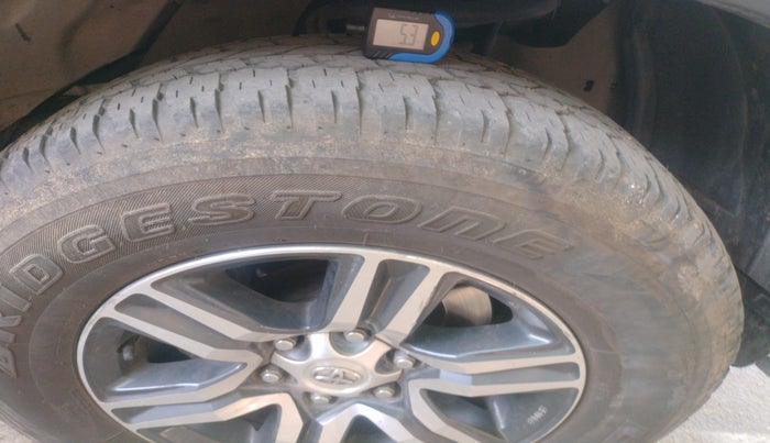 2017 Toyota Fortuner 2.8 4X2 AT, Diesel, Automatic, 2,33,328 km, tyre