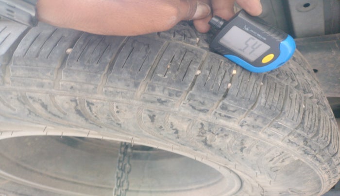 2017 Toyota Fortuner 2.8 4X2 AT, Diesel, Automatic, 2,33,328 km, tyre