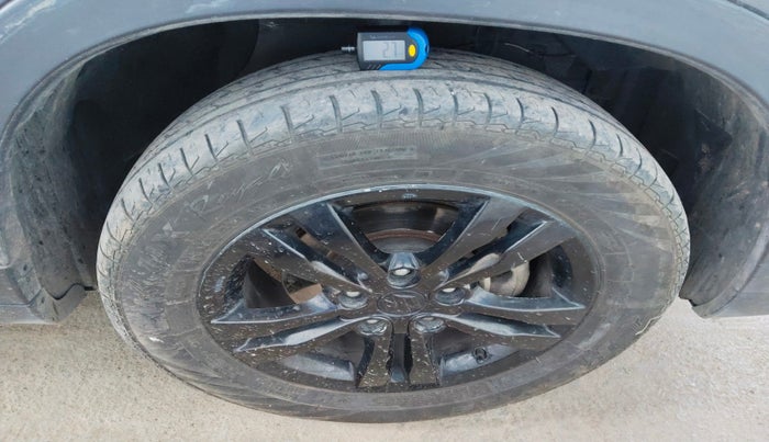 2018 Maruti Vitara Brezza ZDI PLUS AMT, Diesel, Automatic, 1,43,605 km, tyre