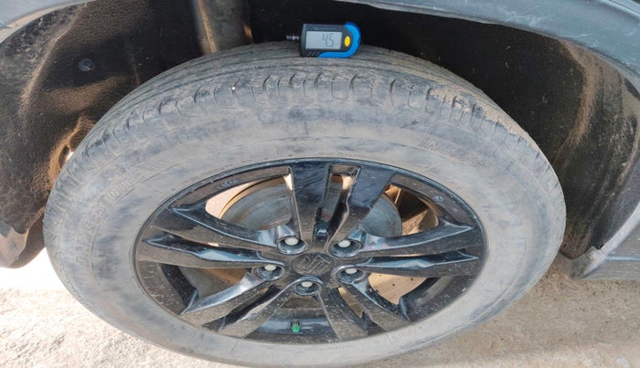 2018 Maruti Vitara Brezza ZDI PLUS AMT, Diesel, Automatic, 1,43,605 km, tyre