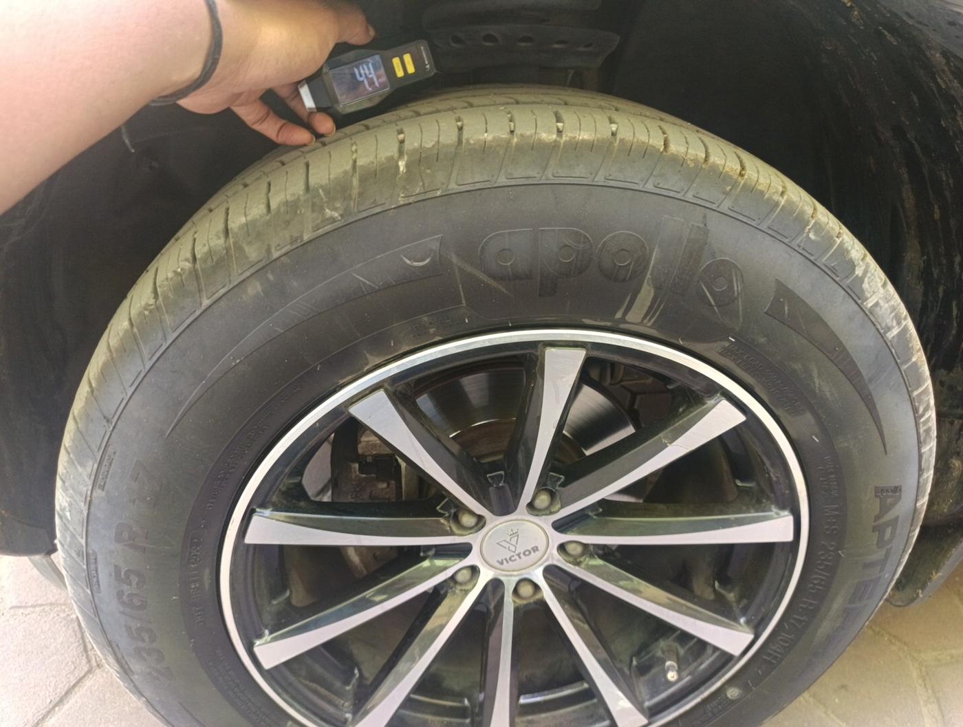 2019 Tata Harrier XZ 2.0L, Diesel, Manual, 68,197 km, tyre