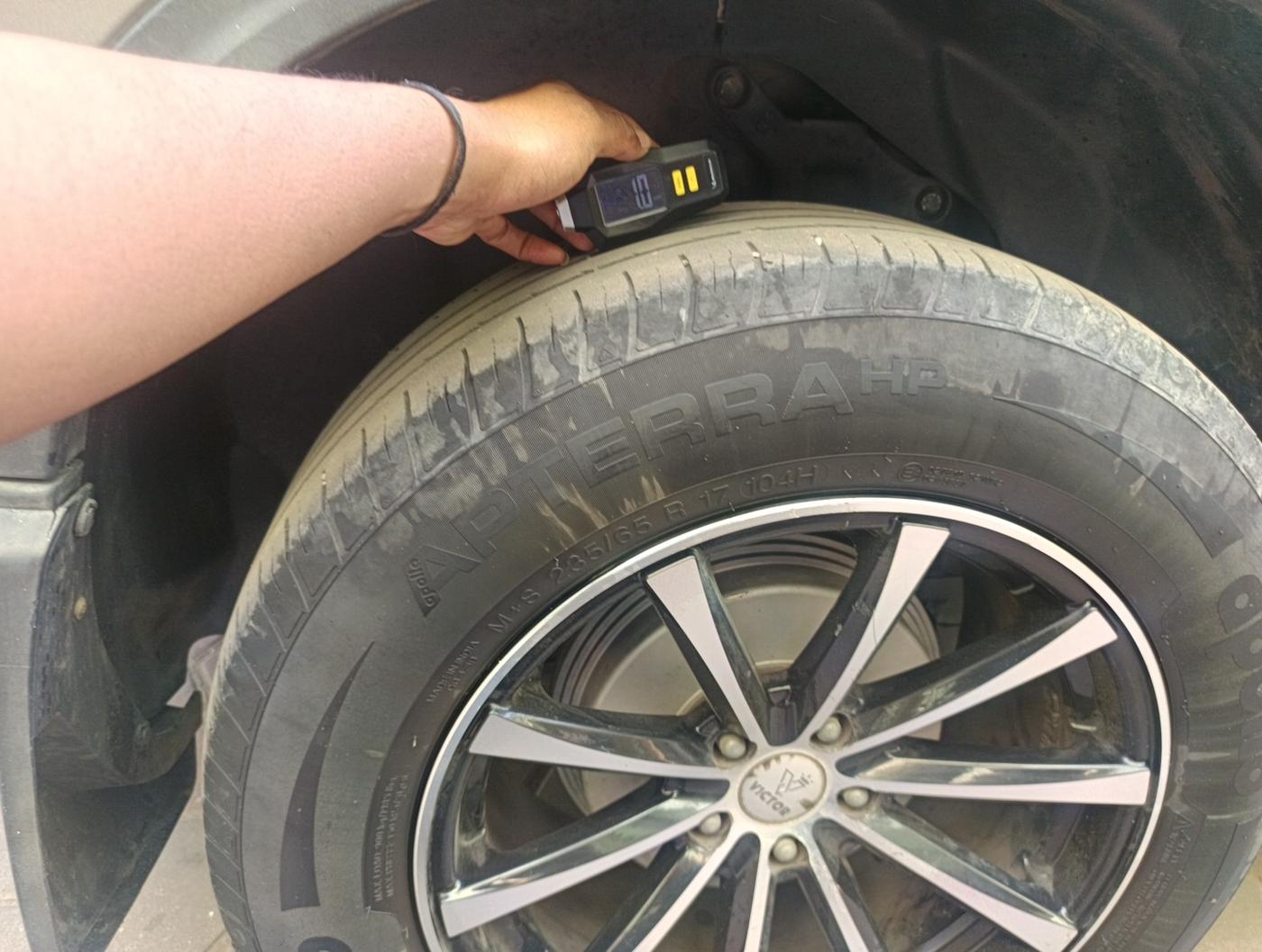 2019 Tata Harrier XZ 2.0L, Diesel, Manual, 68,197 km, tyre