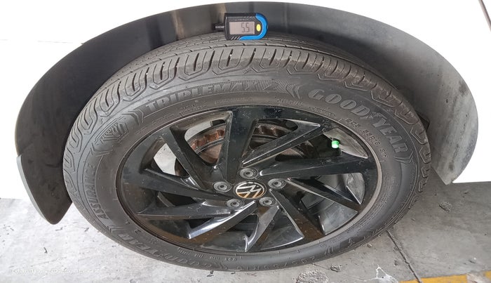 2023 Volkswagen VIRTUS GT PIUS 1.5 TSI, Petrol, Manual, 29,115 km, tyre