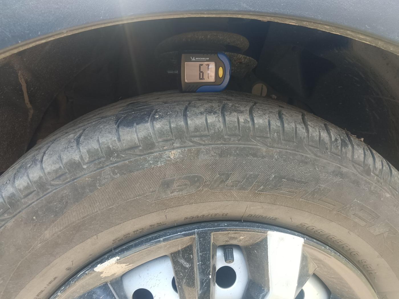 2023 Mahindra XUV300 W4 1.5 DIESEL, Diesel, Manual, 19,910 km, tyre