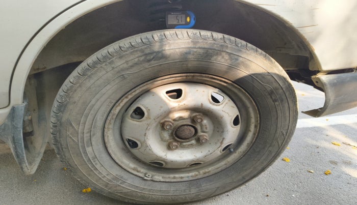 2014 Maruti Eeco 5 STR WITH A/C+HTR, Petrol, Manual, 1,19,054 km, tyre