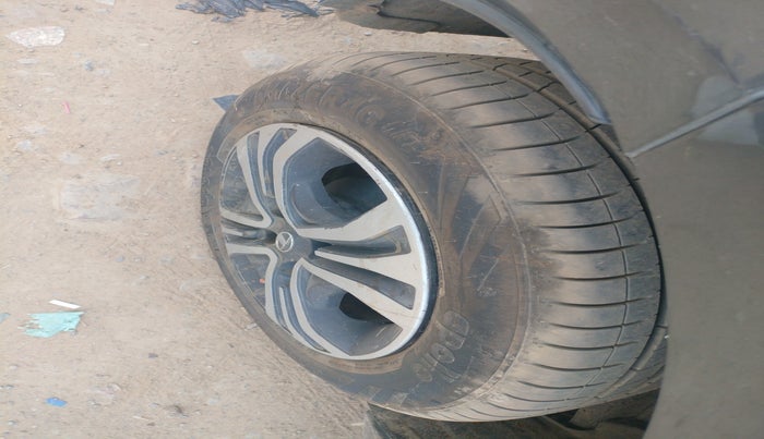 2023 Tata TIGOR XZ PLUS CNG, Petrol, Manual, 64,338 km, tyre