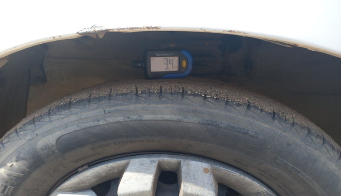 2016 Maruti Alto 800 LXI, Petrol, Manual, 75,504 km, tyre