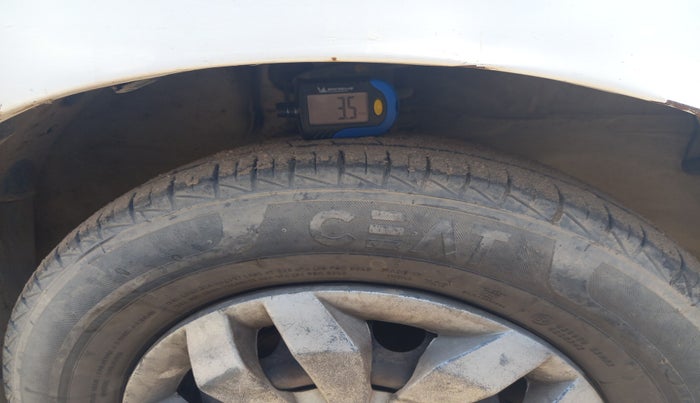 2016 Maruti Alto 800 LXI, Petrol, Manual, 75,504 km, tyre