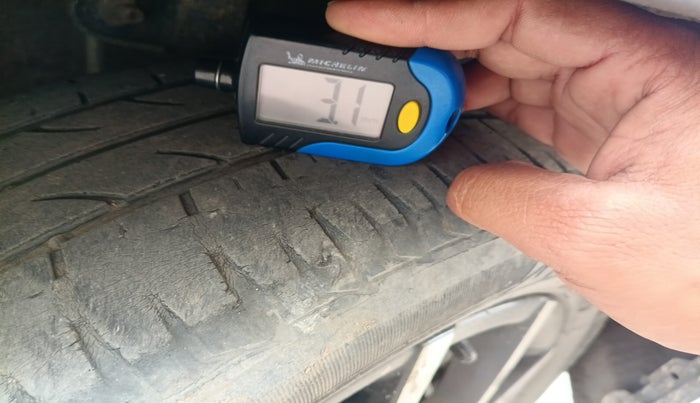 2018 Mahindra Kuv100 K2 TRIP D, Diesel, Manual, 1,36,022 km, tyre