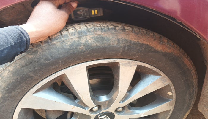 2013 Hyundai Verna FLUIDIC 1.6 CRDI SX, Diesel, Manual, 1,10,295 km, tyre