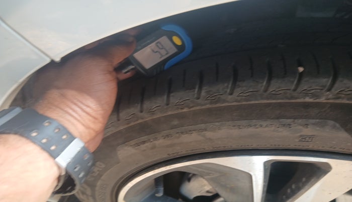 2024 Tata ALTROZ XZA + SUNROOF, Petrol, Automatic, 10,816 km, tyre