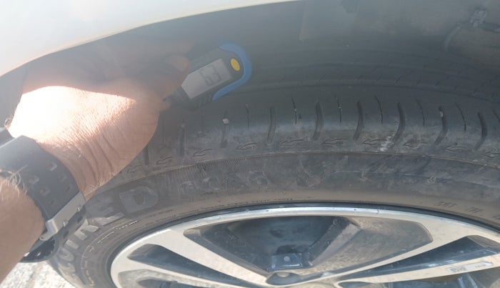 2024 Tata ALTROZ XZA + SUNROOF, Petrol, Automatic, 10,816 km, tyre