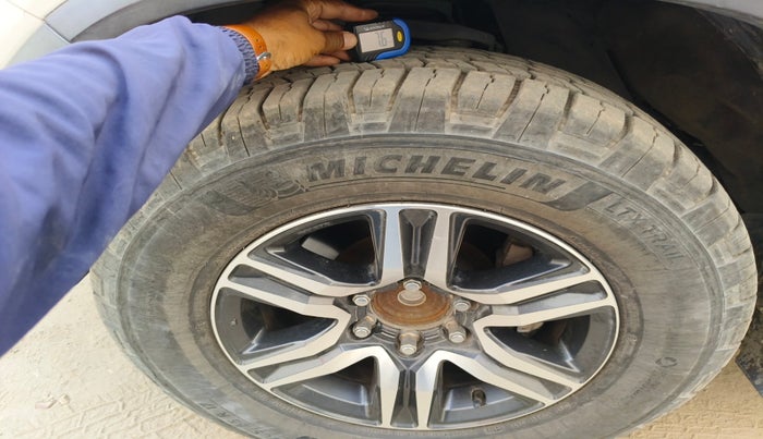 2017 Toyota Fortuner 2.8 4X2 AT, Diesel, Automatic, 47,313 km, tyre