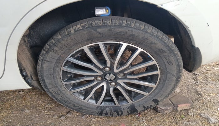 2017 Maruti Dzire ZDI PLUS AMT, Diesel, Automatic, 91,641 km, tyre