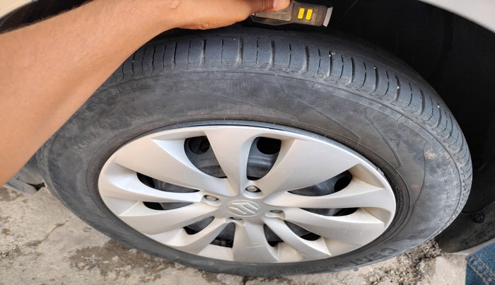 2017 Maruti Baleno DELTA DIESEL 1.3, Diesel, Manual, 52,402 km, tyre