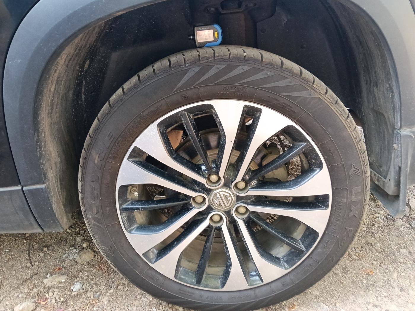 2023 MG HECTOR SHARP 2.0 DIESEL, Diesel, Manual, 75,415 km, tyre