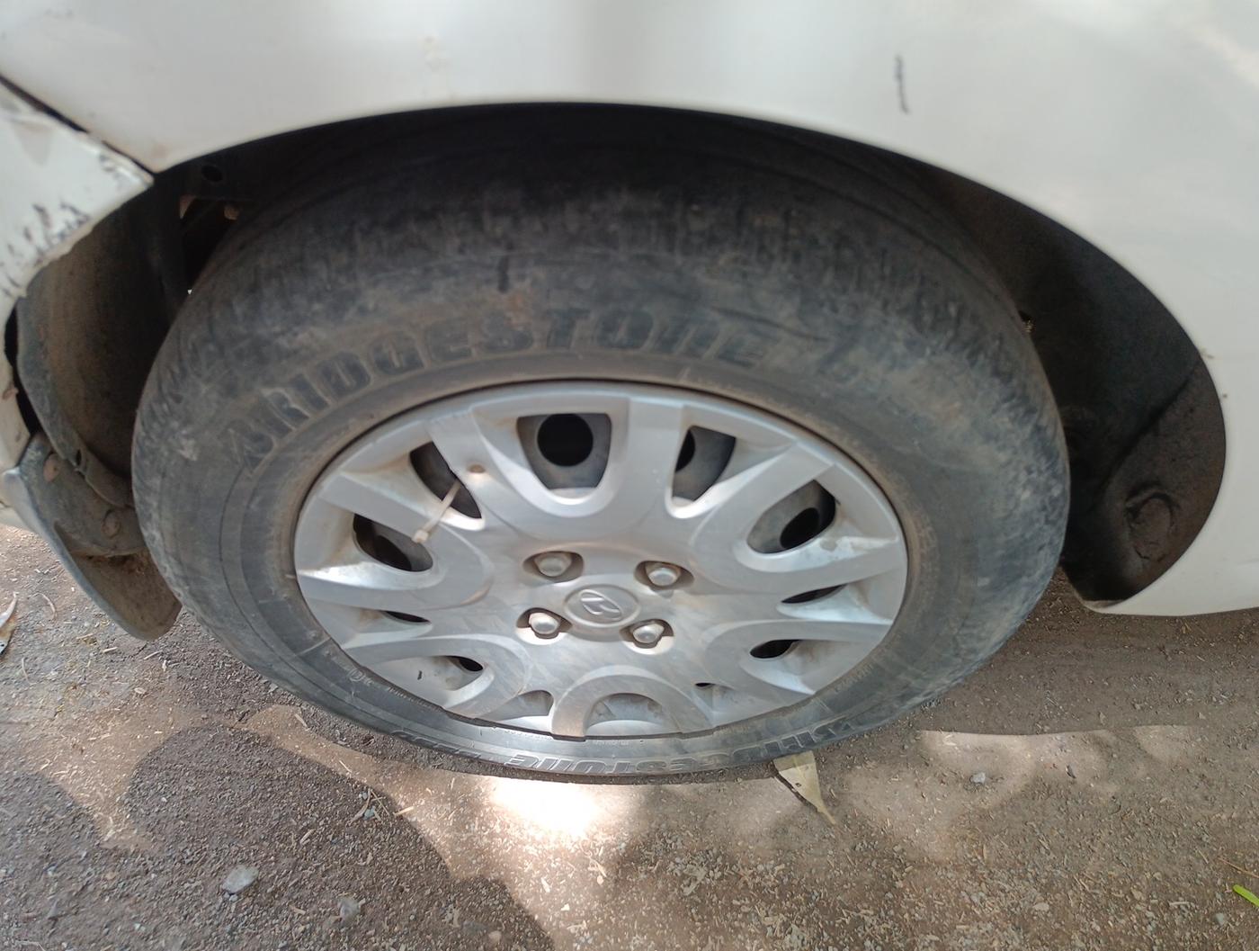 2011 Hyundai i20 MAGNA (O) 1.2, Petrol, Manual, 99,389 km, tyre
