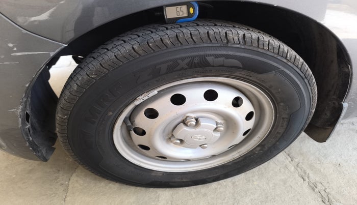 2013 Hyundai i10 ERA 1.1, Petrol, Manual, 60,144 km, tyre