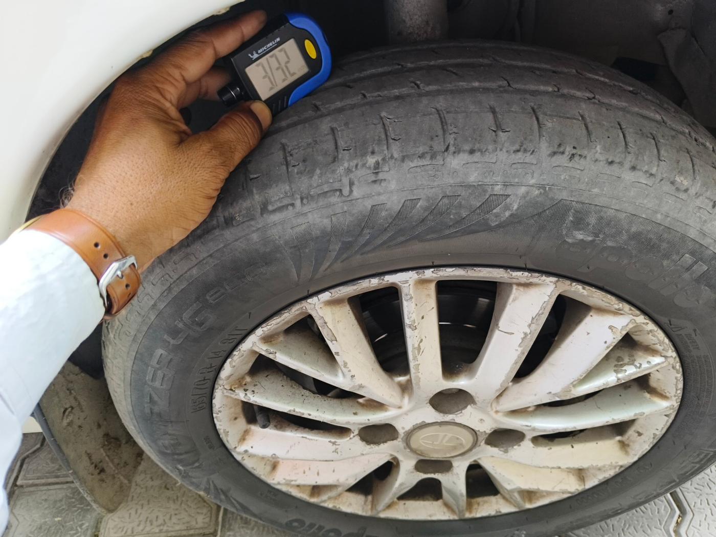 2014 Tata Indigo ECS VX CR4, Diesel, Manual, 1,70,000 km, tyre