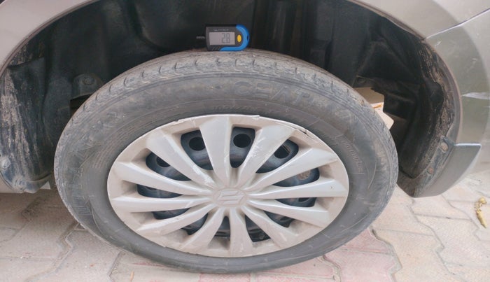 2015 Maruti Swift Dzire VDI, Diesel, Manual, 78,187 km, tyre