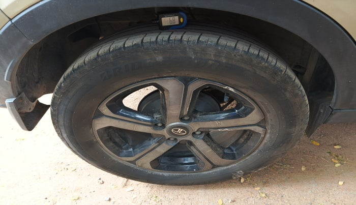 2022 Tata NEXON XZA PLUS (PREMIUM) KAZIRANGA DIESEL, Diesel, Automatic, 16,362 km, tyre