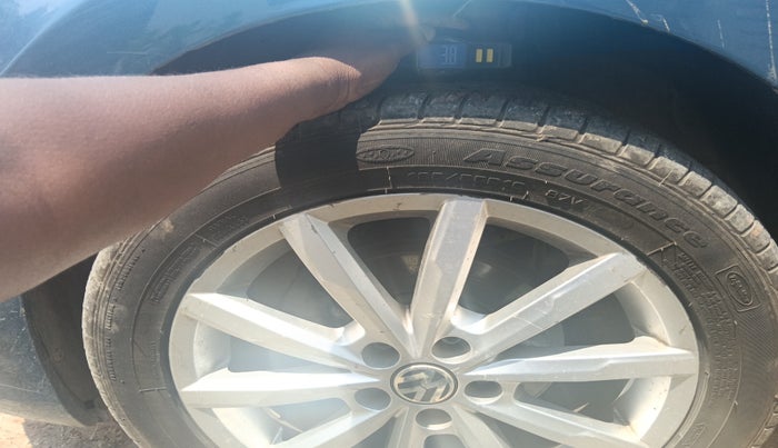 2018 Volkswagen Vento HIGHLINE PLUS 1.5 AT 16 ALLOY, Diesel, Automatic, 45,886 km, tyre