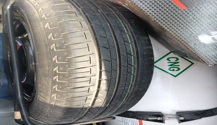 2022 Maruti Celerio VXI CNG, Petrol, Manual, 22,139 km, tyre