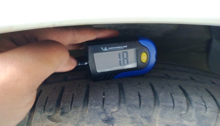 2019 Hyundai Xcent S 1.2, Petrol, Manual, 29,204 km, tyre