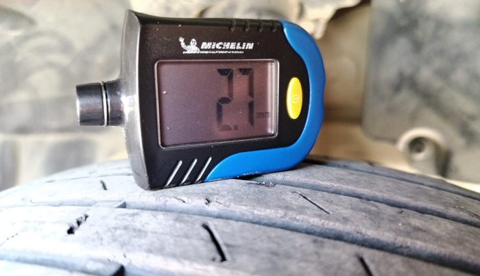 2022 Skoda SLAVIA AMBITION 1.0L TSI MT, Petrol, Manual, 25,404 km, tyre