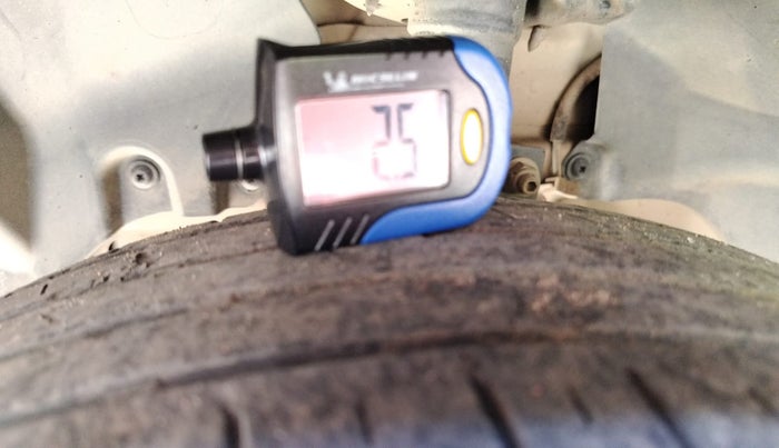 2022 Skoda SLAVIA AMBITION 1.0L TSI MT, Petrol, Manual, 25,404 km, tyre