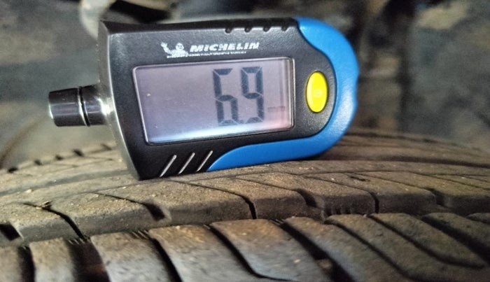 2015 BMW X5 XDRIVE 30 D, Diesel, Automatic, 1,42,303 km, tyre