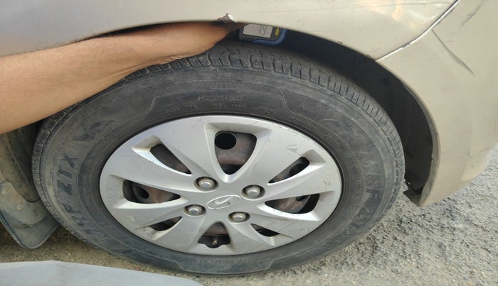 2010 Hyundai i10 MAGNA 1.2, Petrol, Manual, 1,20,071 km, tyre