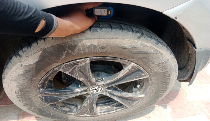 2012 Volkswagen Polo COMFORTLINE 1.2L, Diesel, Manual, 79,252 km, tyre