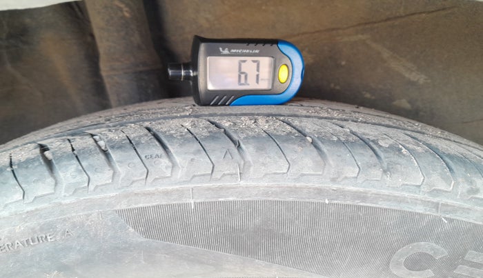 2020 Honda WR-V 1.5L I-DTEC SV MT, Diesel, Manual, 1,39,889 km, tyre