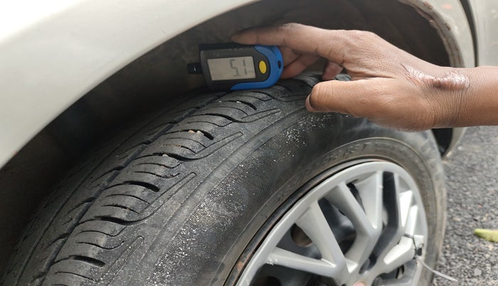 2014 Maruti Ritz VXI, Petrol, Manual, 88,800 km, tyre