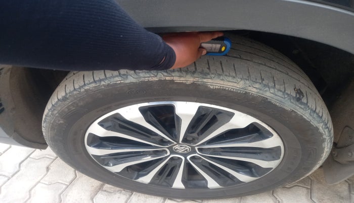 2022 MG GLOSTER SHARP 7 STR 2.0 TWIN TURBO 4WD, Diesel, Automatic, 67,809 km, tyre