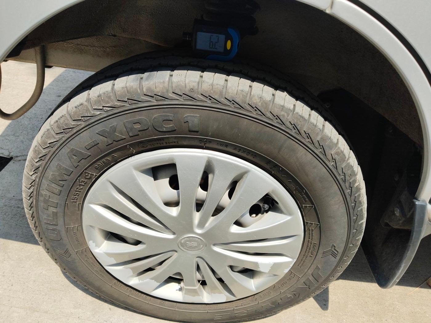 2024 Maruti Eeco 5 STR AC CNG, Petrol, Manual, 9,632 km, tyre