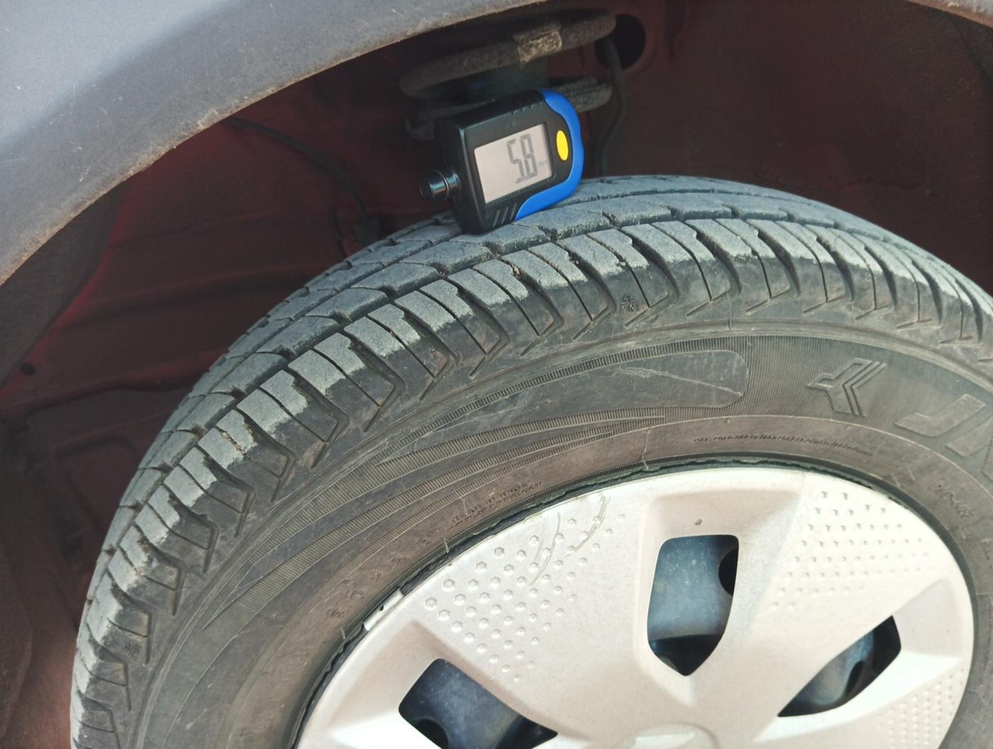 2022 Maruti Alto K10 VXI, Petrol, Manual, 7,557 km, tyre