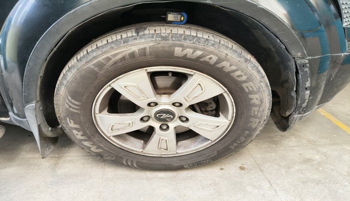 2012 Mahindra XUV500 W8, Diesel, Manual, 1,64,450 km, tyre