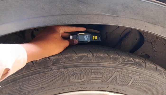 2016 Hyundai Creta SX PLUS 1.6 PETROL, Petrol, Manual, 79,393 km, tyre