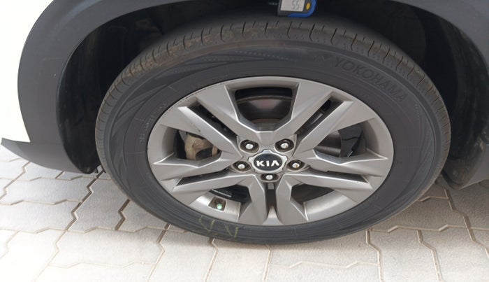 2019 KIA SELTOS HTX PLUS AT1.5 DIESEL, Diesel, Automatic, 1,36,359 km, tyre