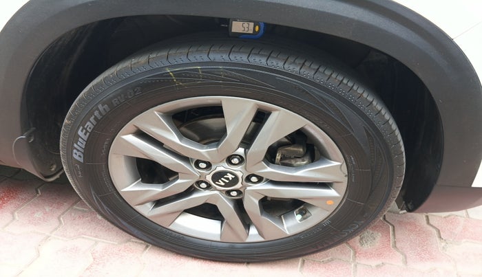2019 KIA SELTOS HTX PLUS AT1.5 DIESEL, Diesel, Automatic, 1,36,359 km, tyre