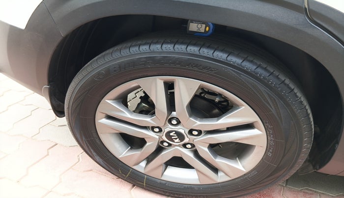 2019 KIA SELTOS HTX PLUS AT1.5 DIESEL, Diesel, Automatic, 1,36,359 km, tyre