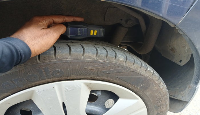 2018 Maruti Wagon R 1.0 VXI AMT, Petrol, Automatic, 87,410 km, tyre