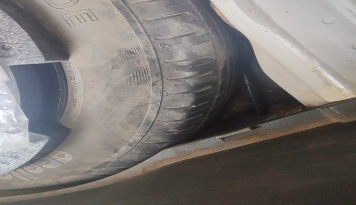 2021 Volkswagen TAIGUN TOPLINE 1.0 TSI MT, Petrol, Manual, 77,407 km, tyre