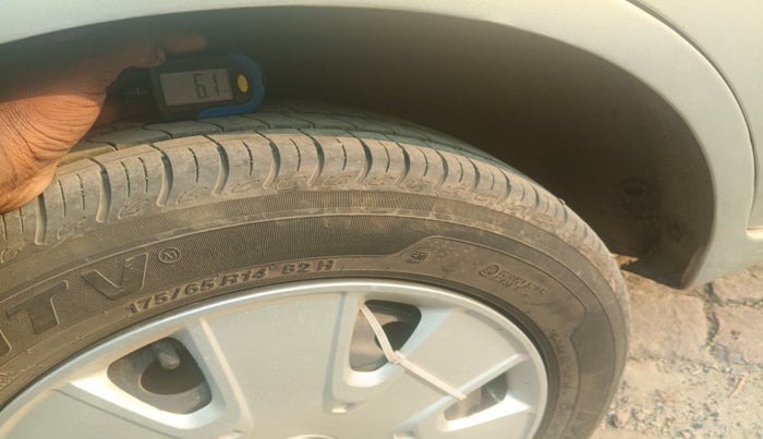 2012 Ford Figo EXI 1.4 DIESEL, Diesel, Manual, 57,386 km, tyre