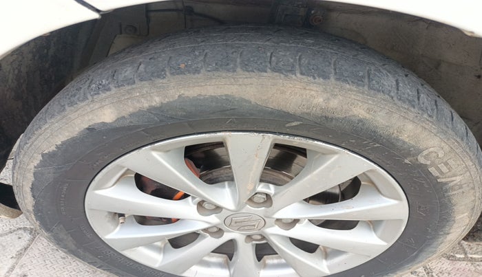 2012 Maruti Ertiga ZDI, Diesel, Manual, 1,34,505 km, tyre