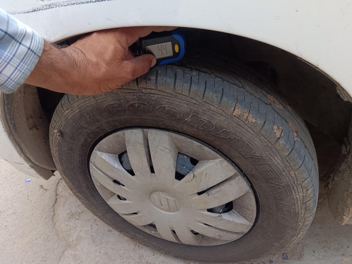 2021 Maruti Alto VXI, Petrol, Manual, 1,58,500 km, tyre