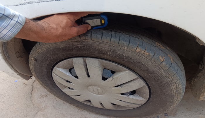 2021 Maruti Alto VXI, Petrol, Manual, 1,58,500 km, tyre